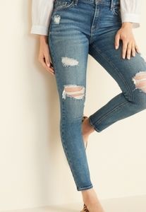 Old Navy Rockstar Super Skinny Jeans